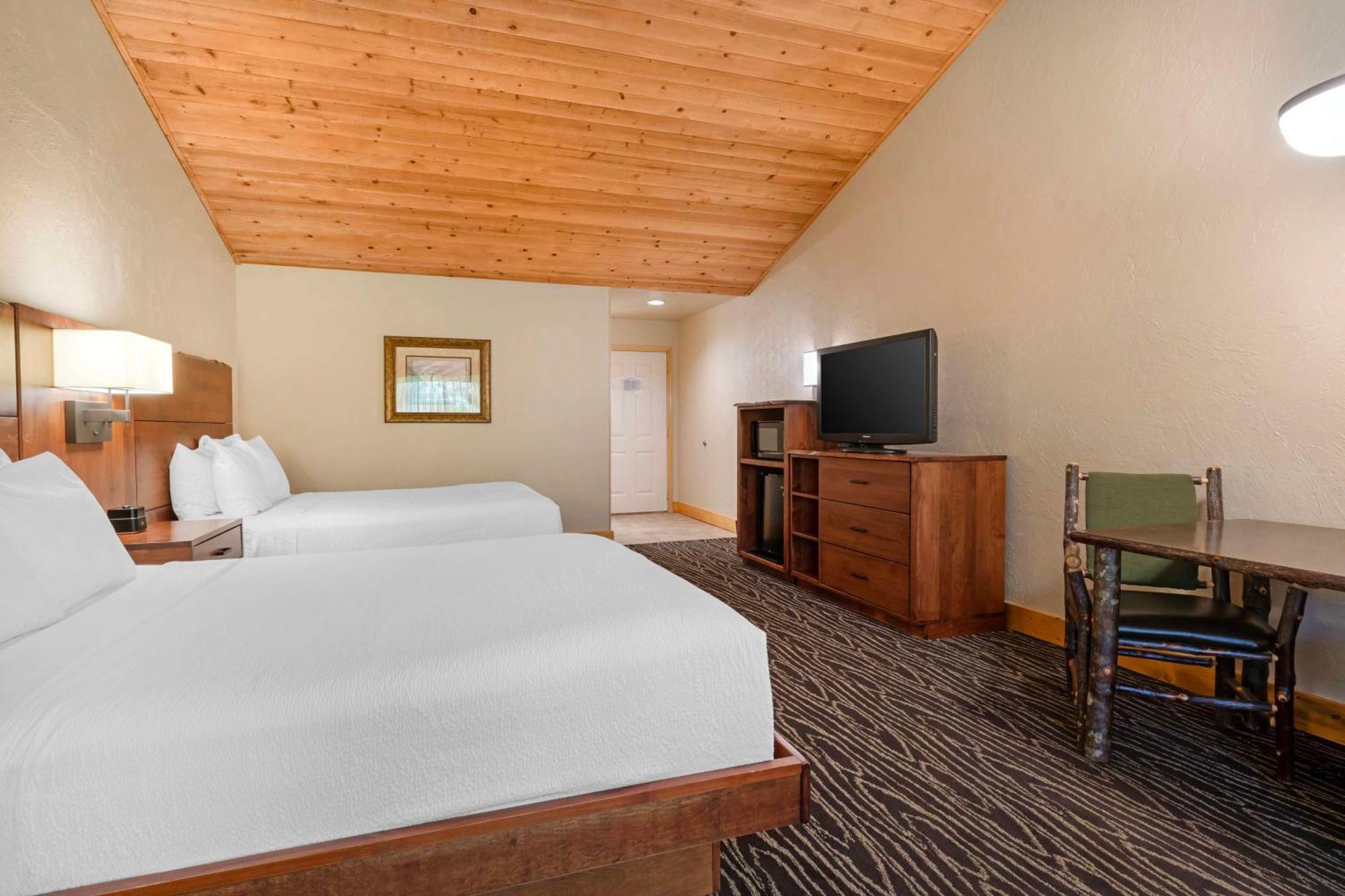 Best Western Ponderosa Lodge Сістерс Екстер'єр фото