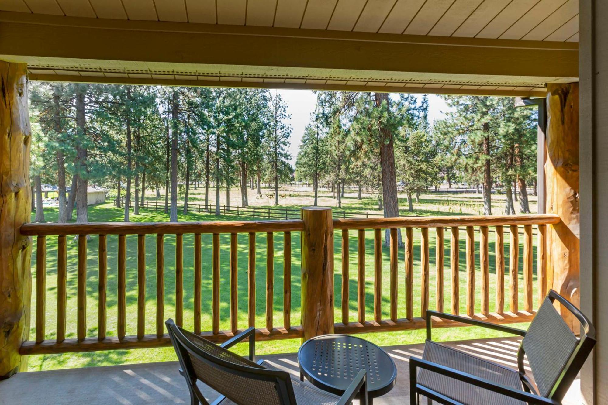Best Western Ponderosa Lodge Сістерс Екстер'єр фото